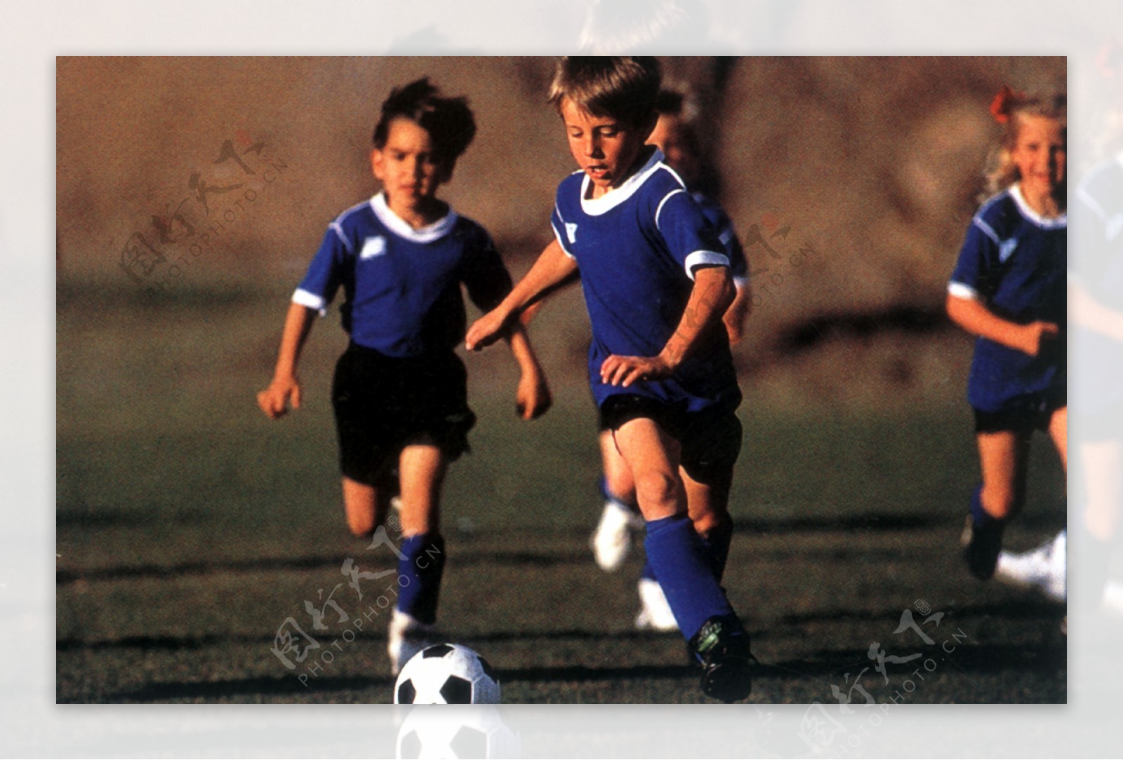 及壓制防守 及壓制防守